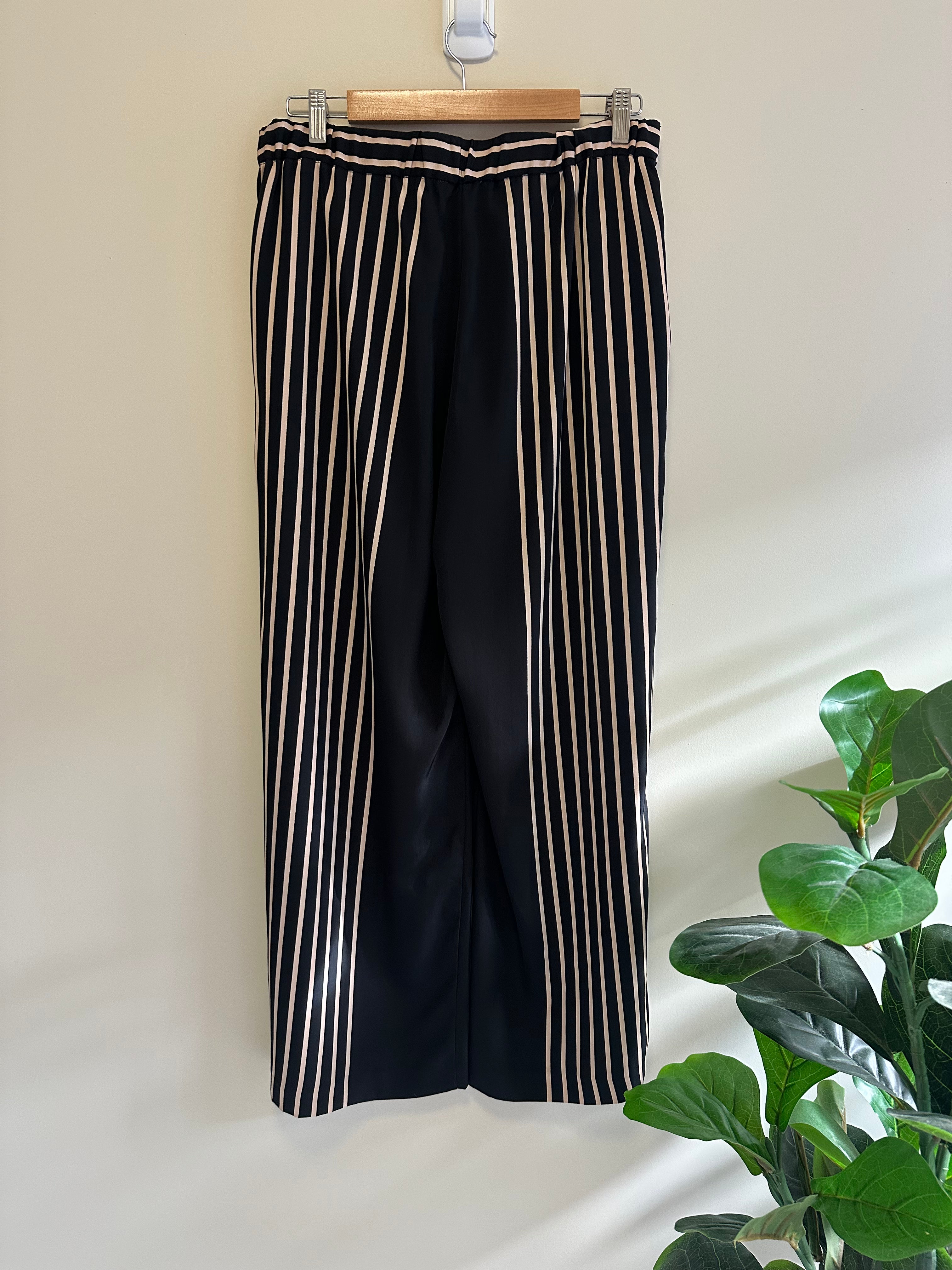 Preview Striped Wide-Leg Pants — Size 14
