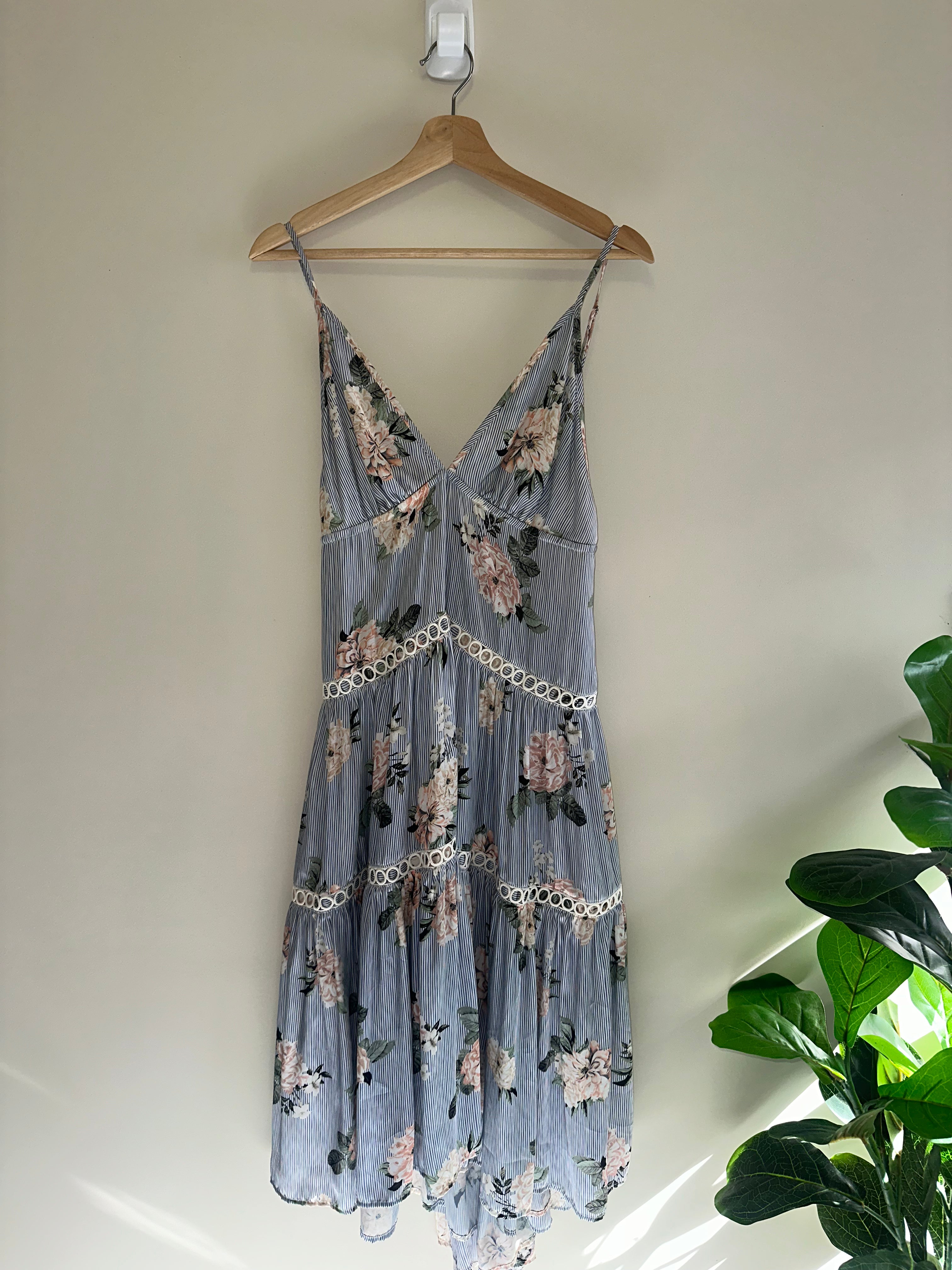 SHEIKE FLORAL STRIPE MIDI DRESS — SIZE 10