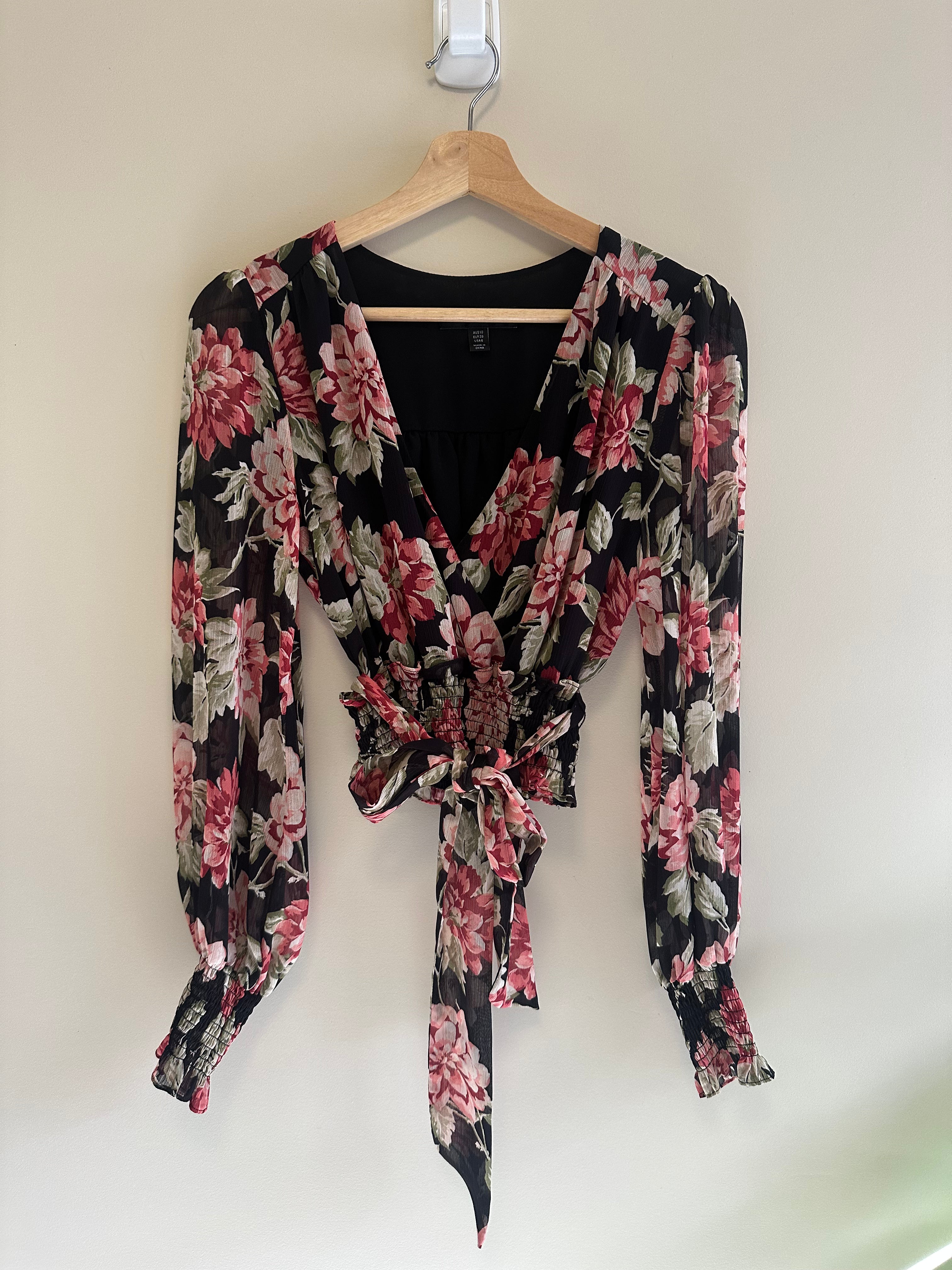 FOREVER NEW FLORAL WRAP BLOUSE — SIZE 10