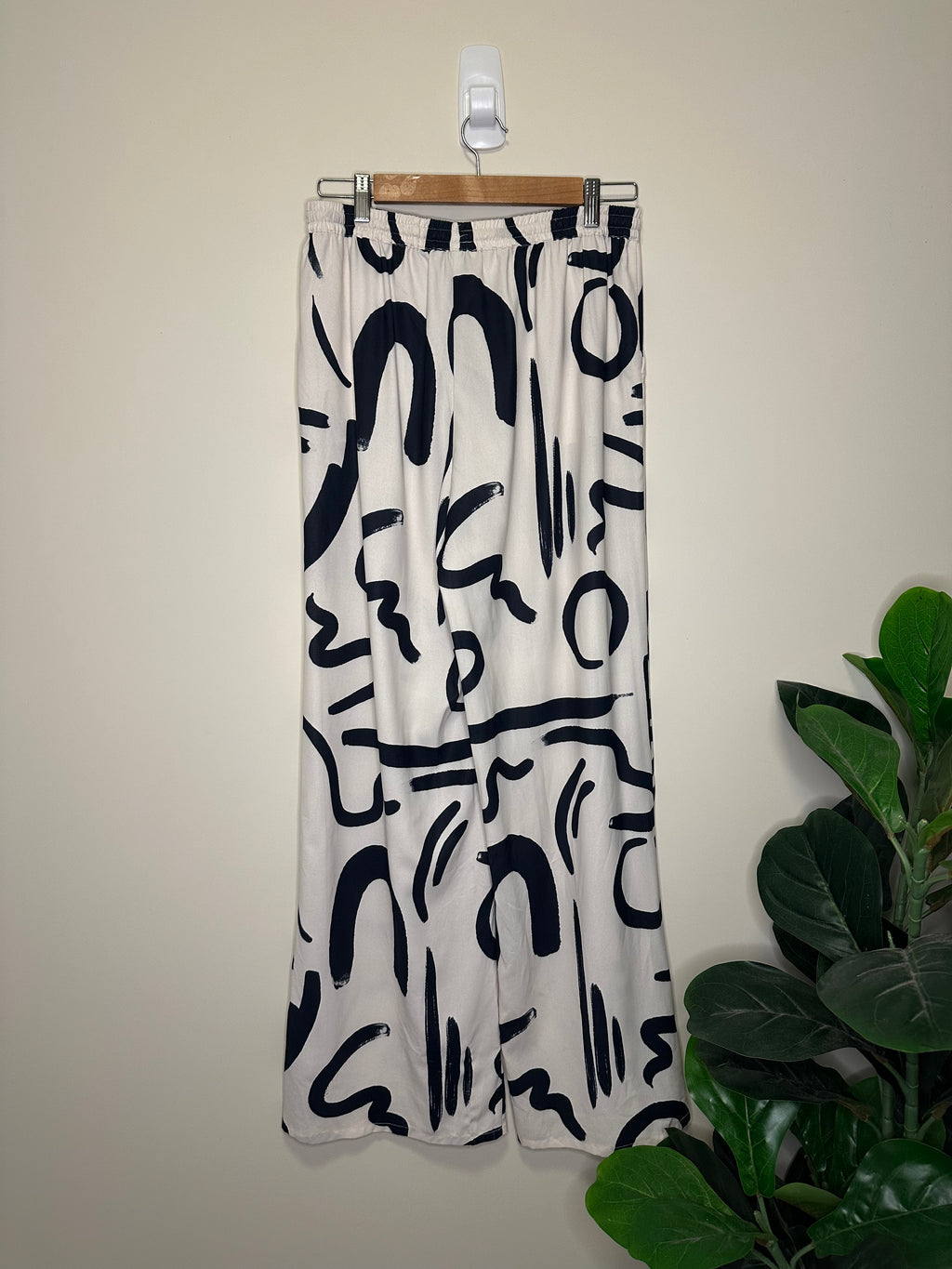Seven Wonders Black & White Abstract Wide-Leg Pants – Size M