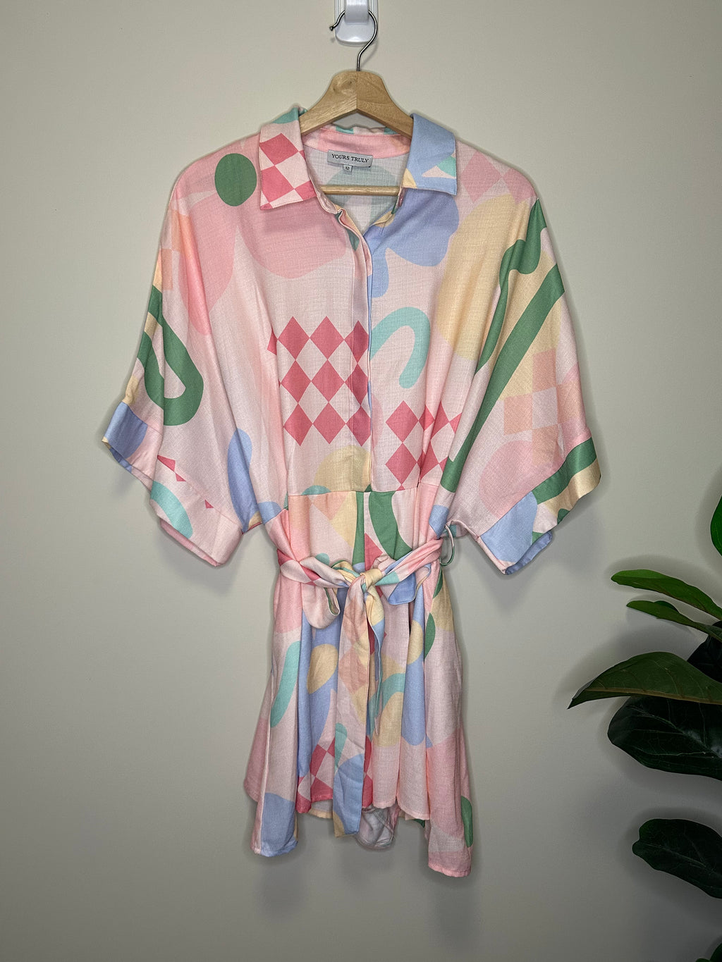 Yours Truly Abstract Print Playsuit – Size 12