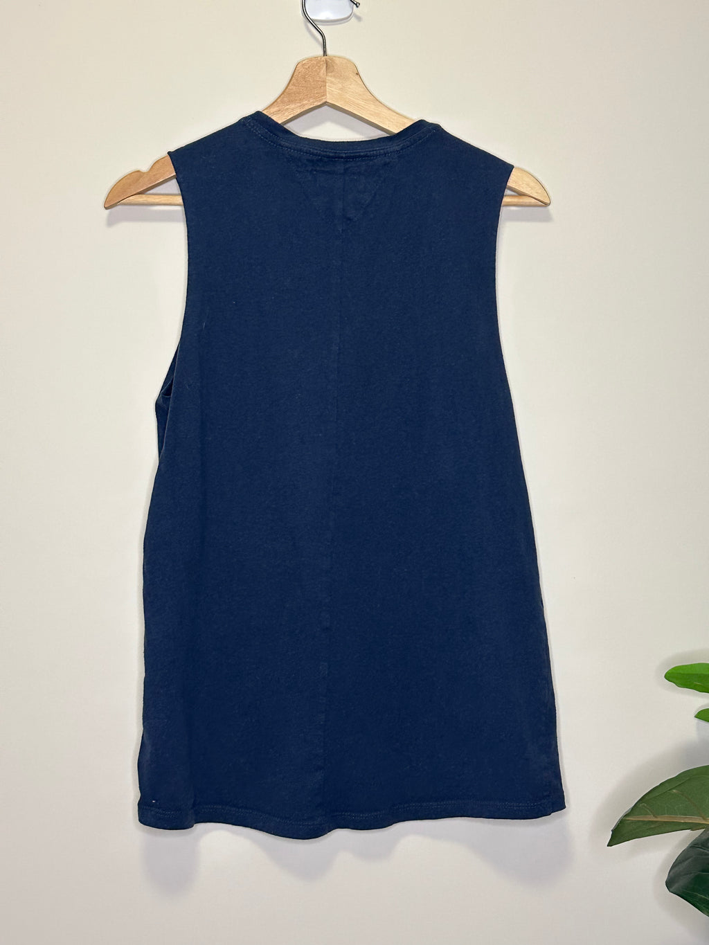 Tommy Jeans Logo Tank – Size S