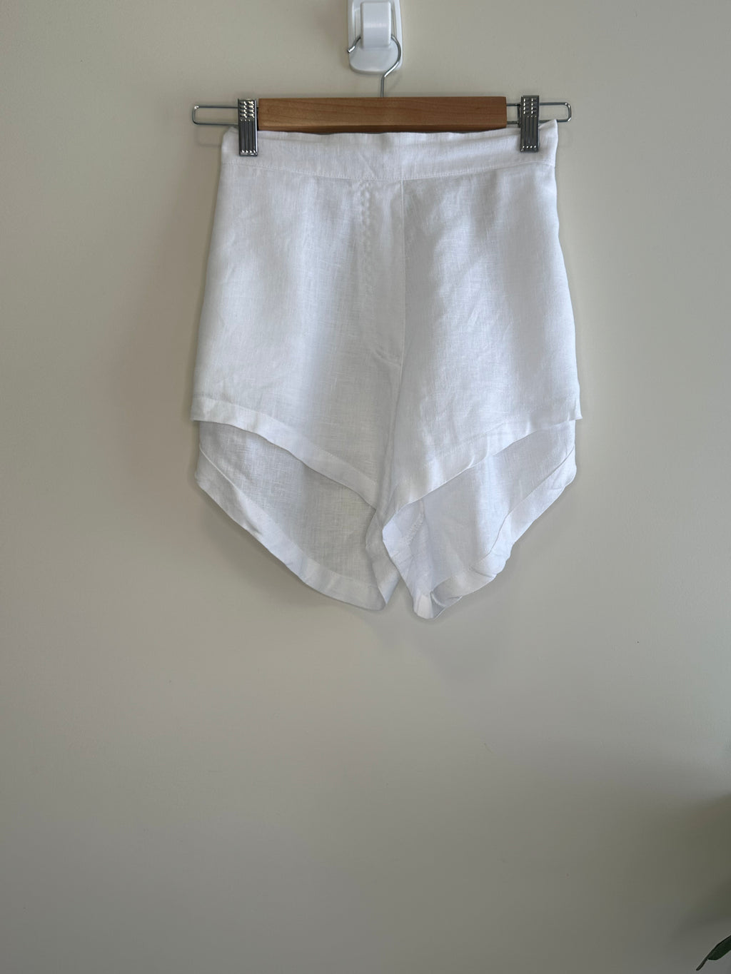 Lokoa The Label Kekoa Shorts – White